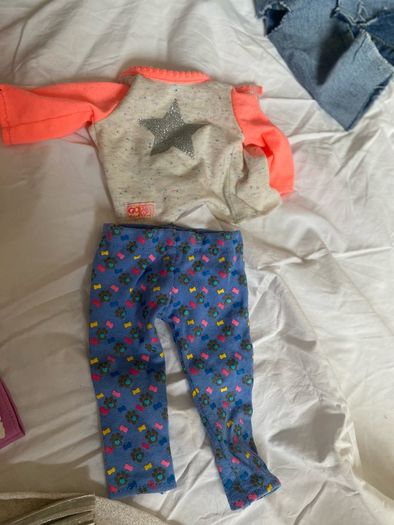 Our generation food truck, bathtub, picnic table, dolls, and clothes