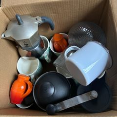 Random kitchen utensils