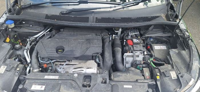 Peugeot 3008 ALLURE - 2022 1.6  Pet Plug-in Hybrid
