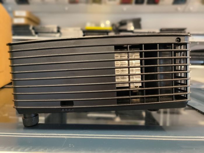 Acer P1285 3600 Lumens Desktop DLP Home Theater Projector 3D Ready (Lamp Hour Elapse: 23)