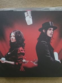 White Stripes - Get Behind Me Satan