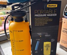 Portable pressure washer