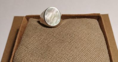 Vintage Mother of Pearl Ring