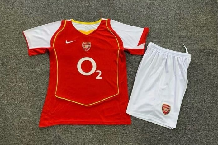 Retro football kits