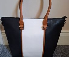 Tote handbag