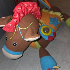 Giddy up and play horse