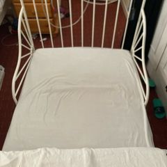 Free Childs extendable bed