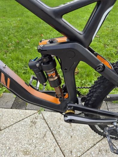 Canyon Strive Mountain Bike