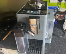 Delonghi Rivelia