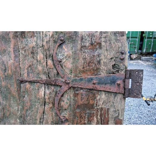 Gothic Style Timber Door KAS1408