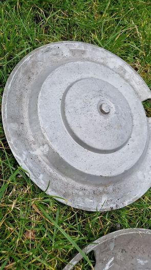 Vintage rover hub caps x8 +1