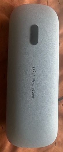 Braun Power-case travel charger