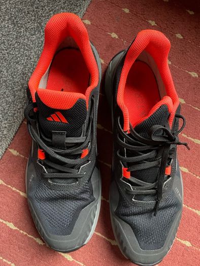 Adidas Terrex size 10