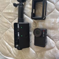 DJI Osmo Action 5 Pro + Battery + Selfie Stick - Excellent