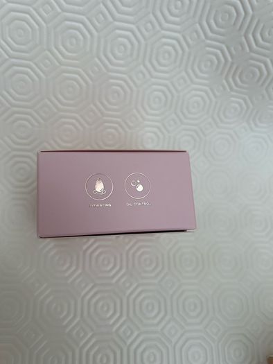 Sculpted by Aimee Velvet Veil Invisible Loose Setting Powder.