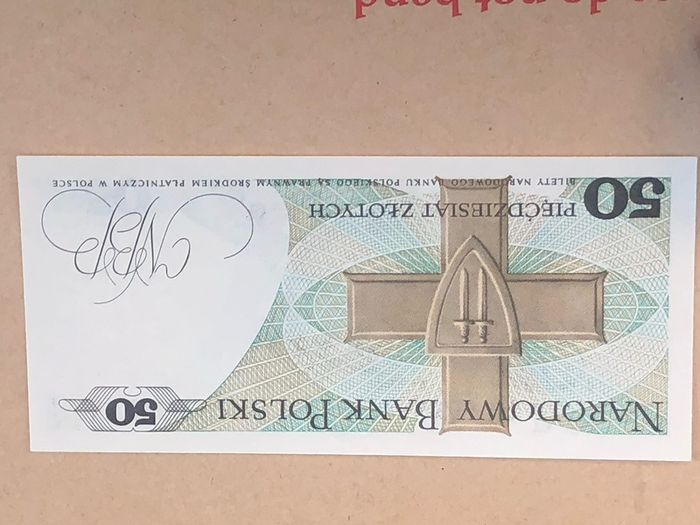 UNCIRCULATED Crisp  Polish banknotes x 5