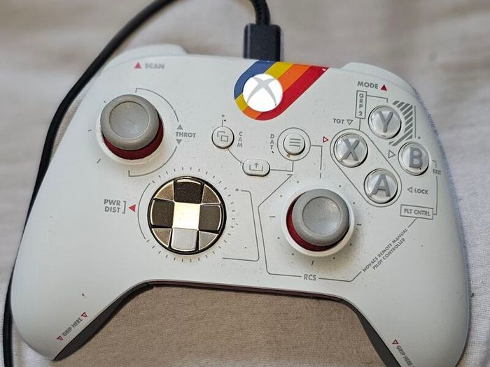 Xbox Wireless Controller Starfield Limited Edition with the box