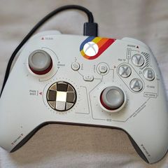 Xbox Wireless Controller Starfield Limited Edition with the box