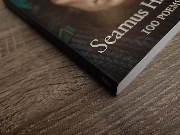 100 Poems ! by Seamus Heaney ! 2020 ! by Faber & Faber !