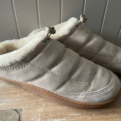 Women Clarks slippers Mules with genuine fur lining size UK6D
