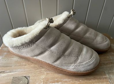 Women Clarks slippers Mules with genuine fur lining size UK6D
