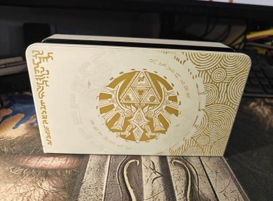 Nintendo Switch OLED Zelda Dock