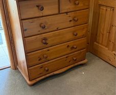 Pine bedroom drawers