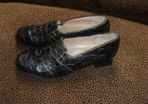 grey croc brand new shoes size 6
