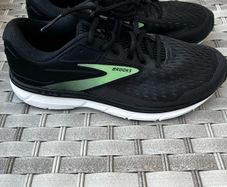 Brooks Dyad Ladies trainers
