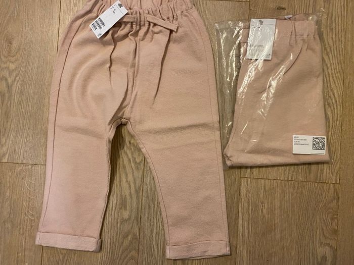 H&M joggers + free stick on earrings