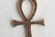 Vintage 9Ct Gold Large Egyptian Ankh Cross Pendant with Gold Chain length 18" - 3,2g