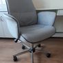 desk and chair Image 4
