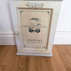 Small Bathroom Press