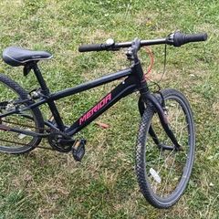 Girls bike