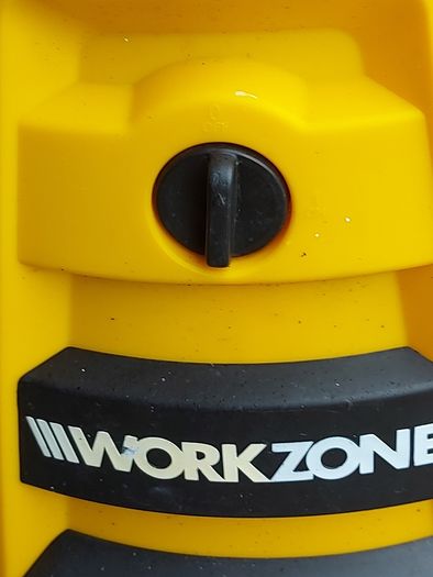 WORKZONE 2200W High Pressure Washer, Model Q1W-SP20-1900A, working great and in excellent condition
