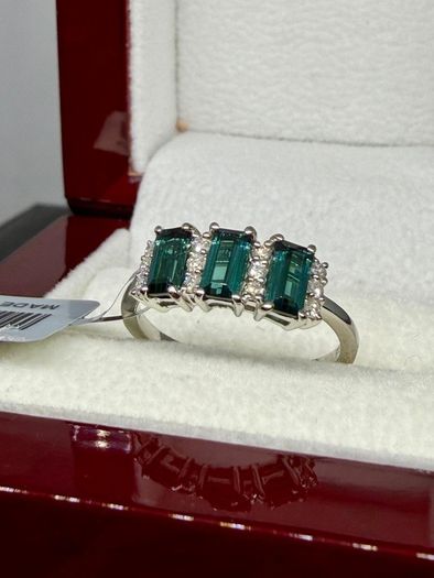 Platinum Diamond 950 Platinum AAA Mutuca Indicolite (Green Tournalines) & Diamond
