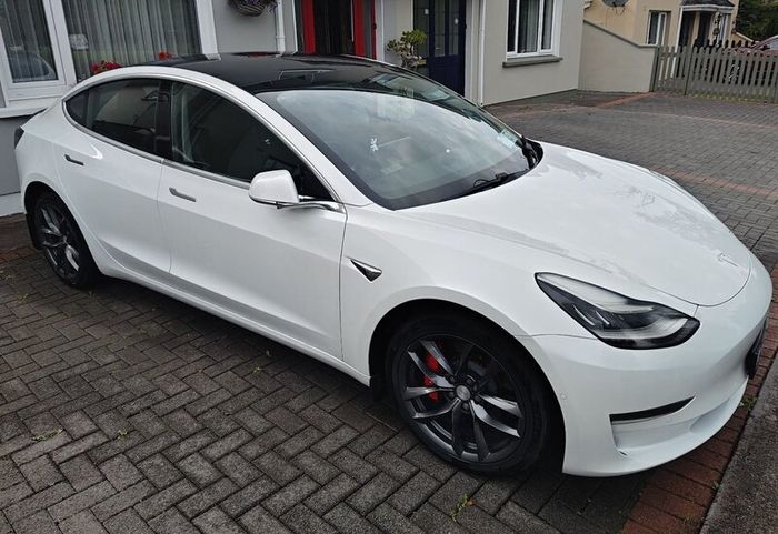 Tesla Model 3 2019