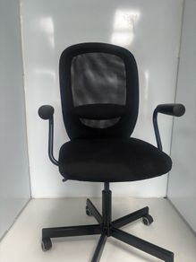 Black office chair