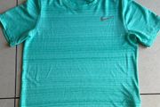 Brand New Nike Miler Top