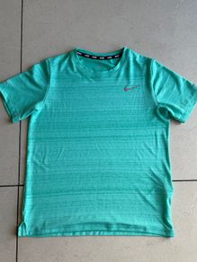 Brand New Nike Miler Top