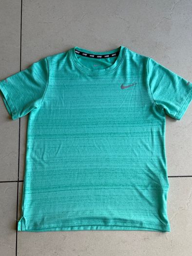 Brand New Nike Miler Top