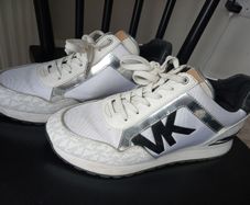 Woman Shoes