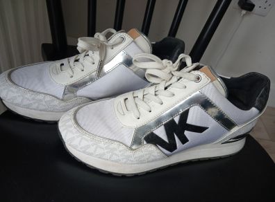 Woman Shoes