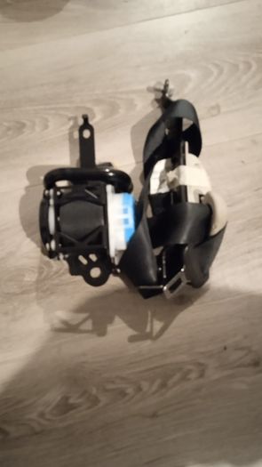 14 mazda 6 skyactive front seat belts