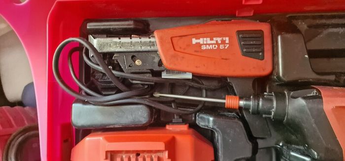 Hilti SD 5000-A22 screwdriwer gun