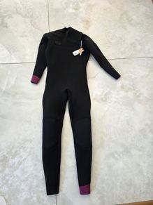 Oxbow 4/3 Wetsuit Size Large BNWT