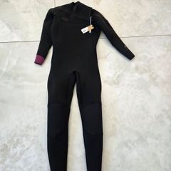 Oxbow 4/3 Wetsuit Size Large BNWT