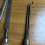 2 vintage planes 4 wood carving chisels Image 6