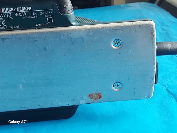BLACK & DECKER KW713 Planer 400W in excellent condition, working perfect