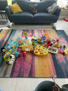 toys